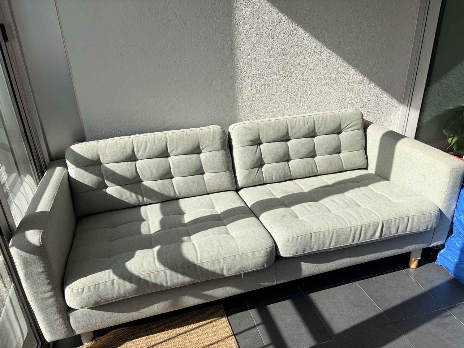 LANDSKRONA sofa front view