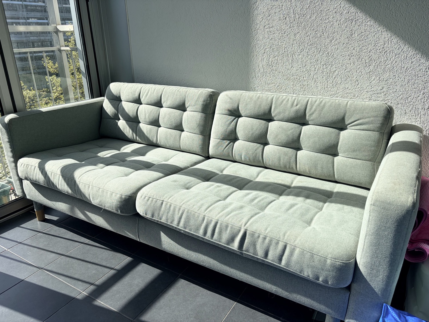 LANDSKRONA sofa angle view